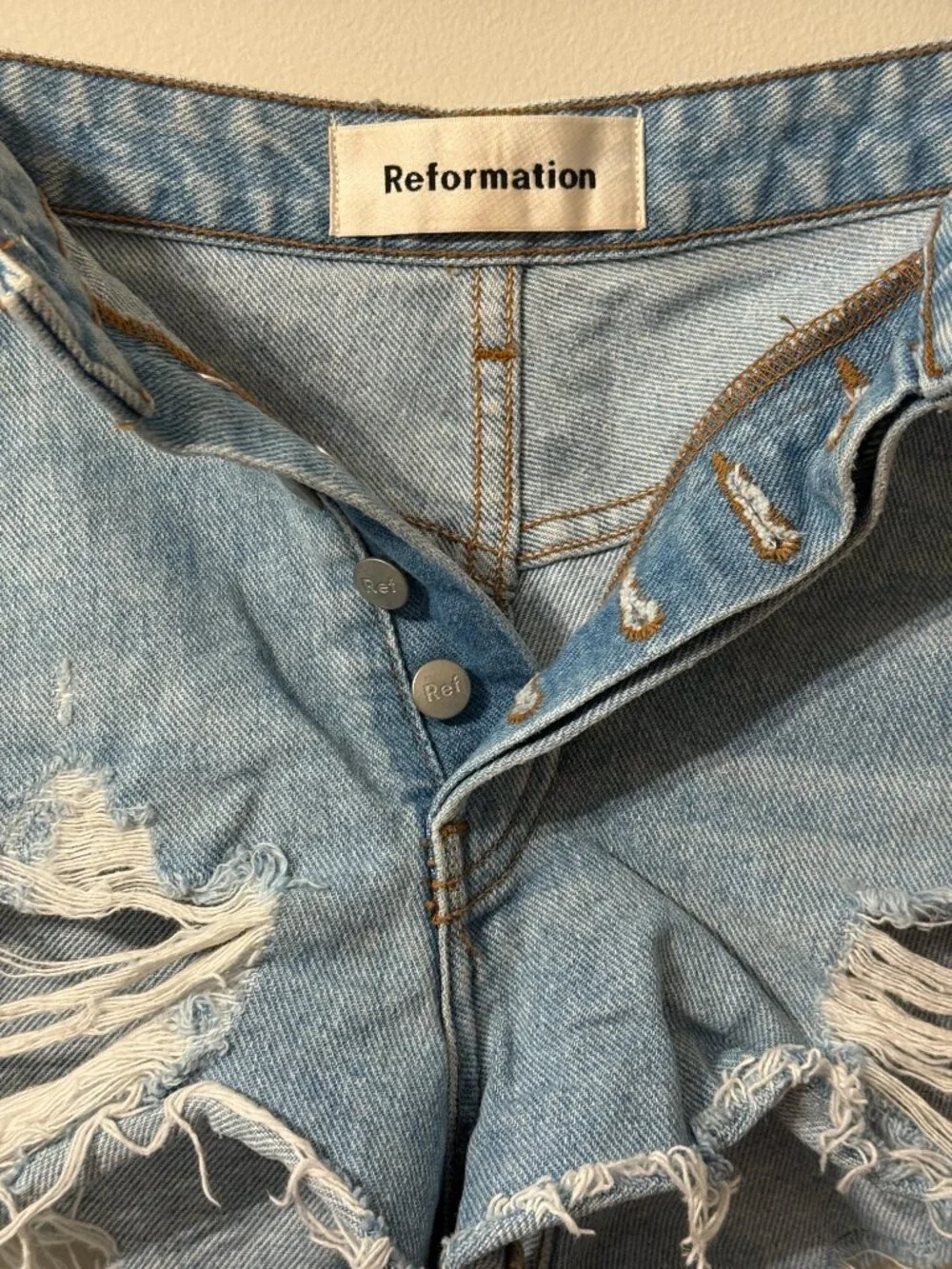 Reformation Dixie Shasta Destroyed Denim Shorts Size 26 Distressed